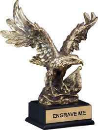 Gold Resin Eagle Holding American Flag [EAG710-G]