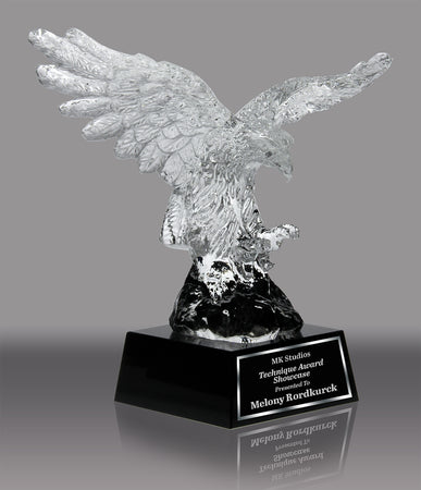 Eagle in Flight Crystal Award [CF17-13-10-EG-X]