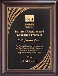 Cherry Finish Plaque with Gold Swirl Plate 8"x10" [TD4260]